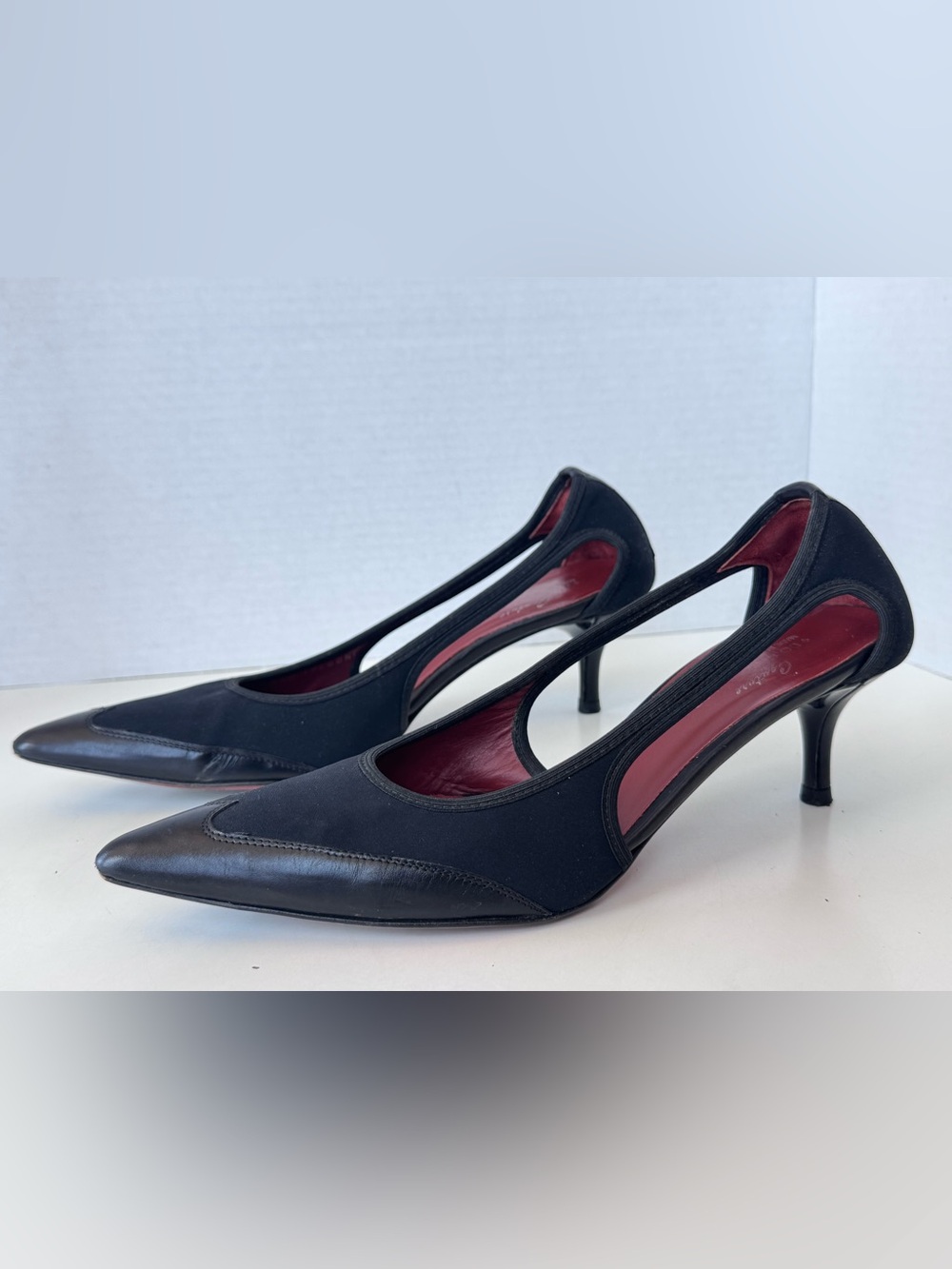 Donald J Pliner Edone Black Pointy Leather Pumps Heels women’s Size 8.5 Italy